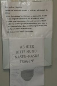 Aufforderung an jeden, der in die Praxis kommt